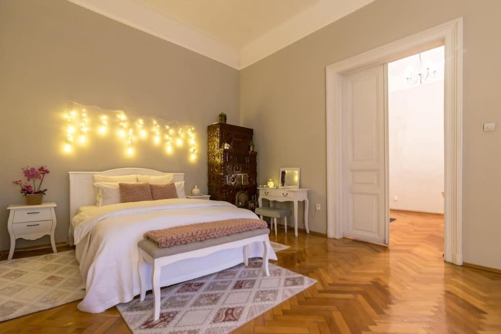 No.8: Lovely & Cosy 3-Room Heart Of The City Timişoara Exterior foto