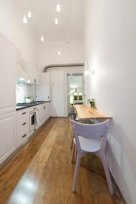 No.8: Lovely & Cosy 3-Room Heart Of The City Timişoara Exterior foto
